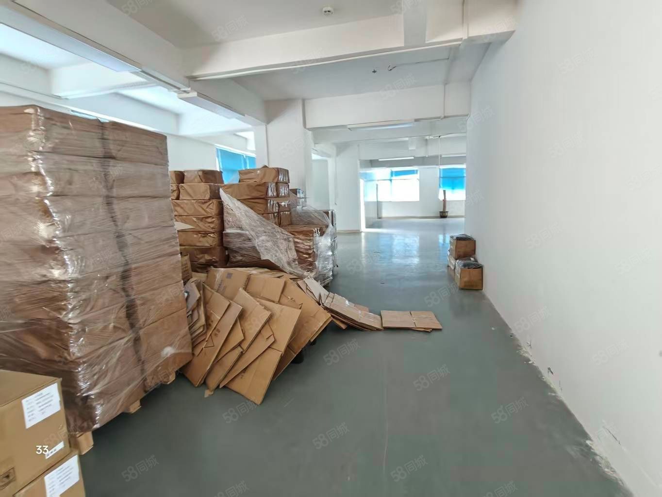 (出租) 长安高速出口旁新出楼上整层750平带装修厂房