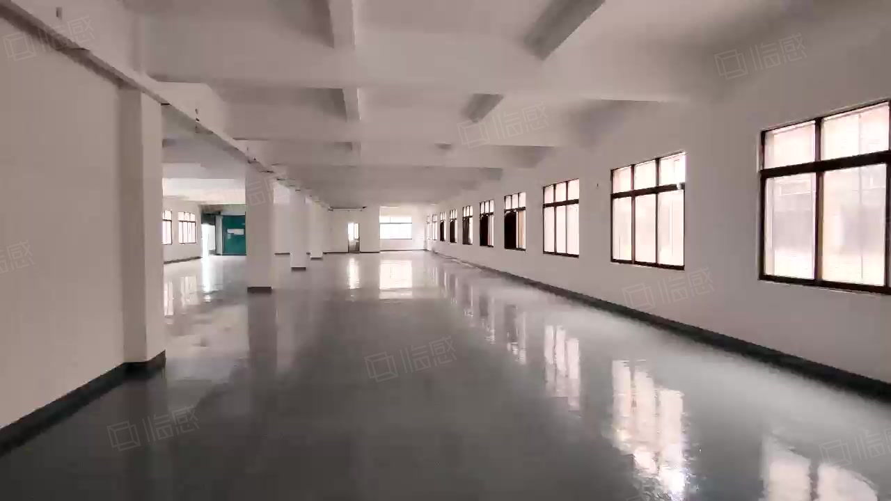 (出租) 经典小独院3600平方全新翻新全新地坪漆办公齐全