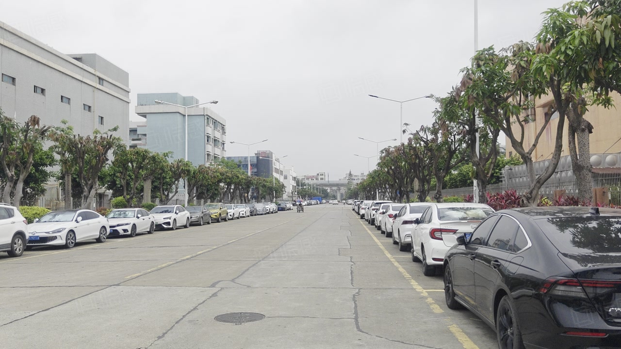 (出租) 长安镇振安路旁原房东红本25688平米独院厂房出租,可分租