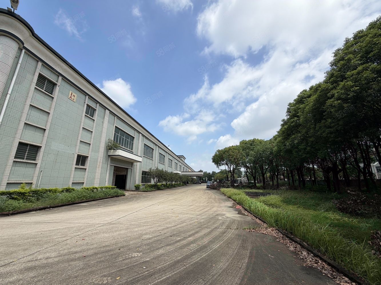 (出租) 长安新出单一层厂房,面积大小可分