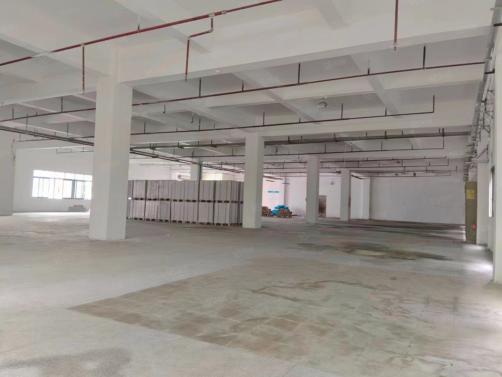 (出租) 东莞长安标准厂房招租，可办环评价格便宜配套完善空地大