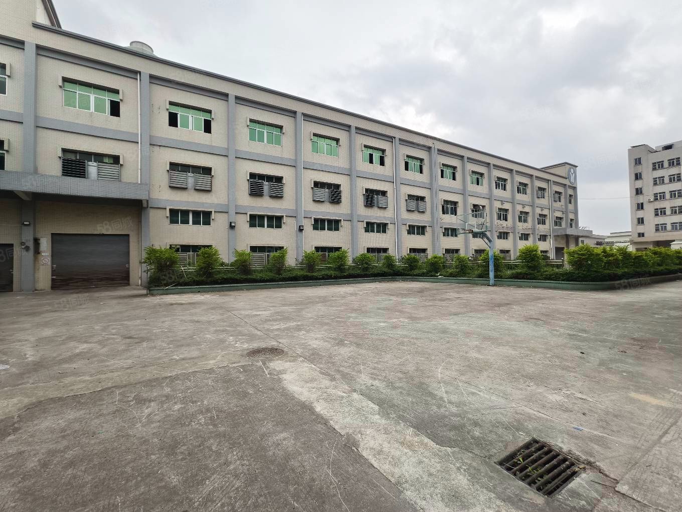 (出租) 长安新出原房东标准独院厂房 5000平现成精装修办公室可分租