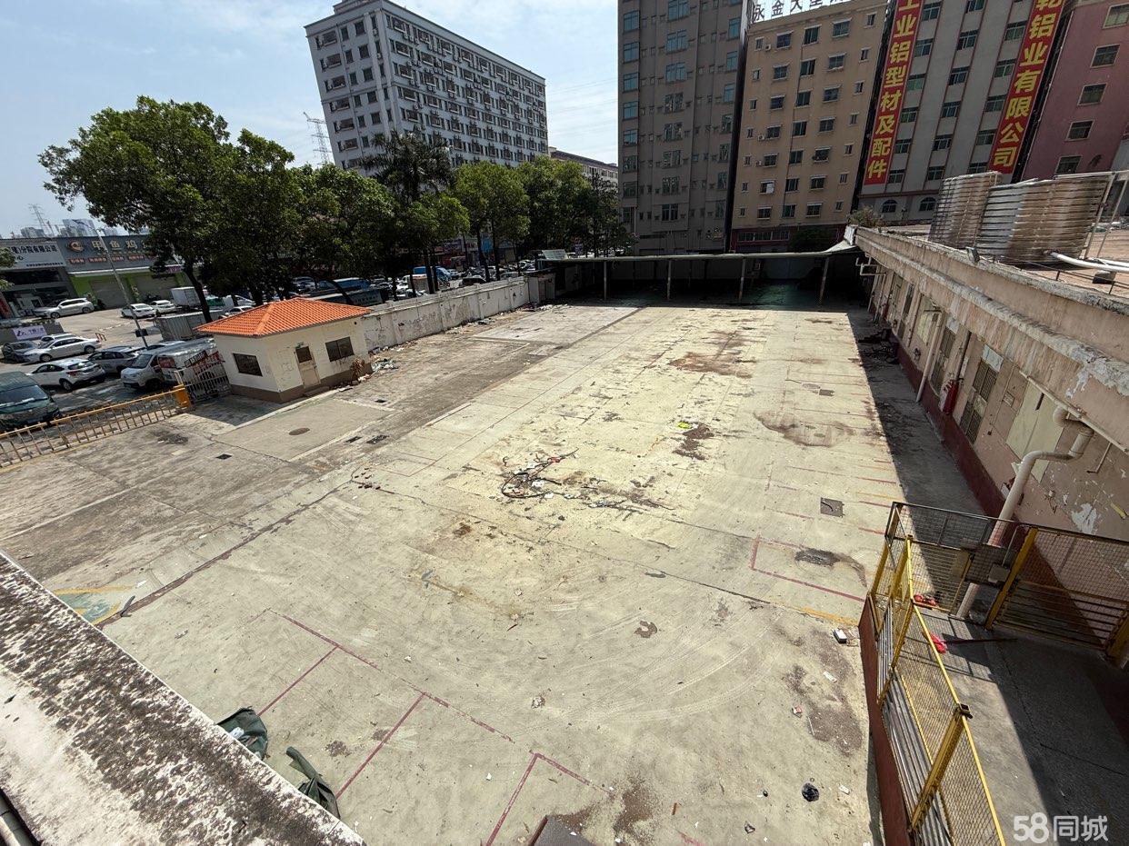 (出租) 水泥硬化空地1500平方米，雨棚450平方米