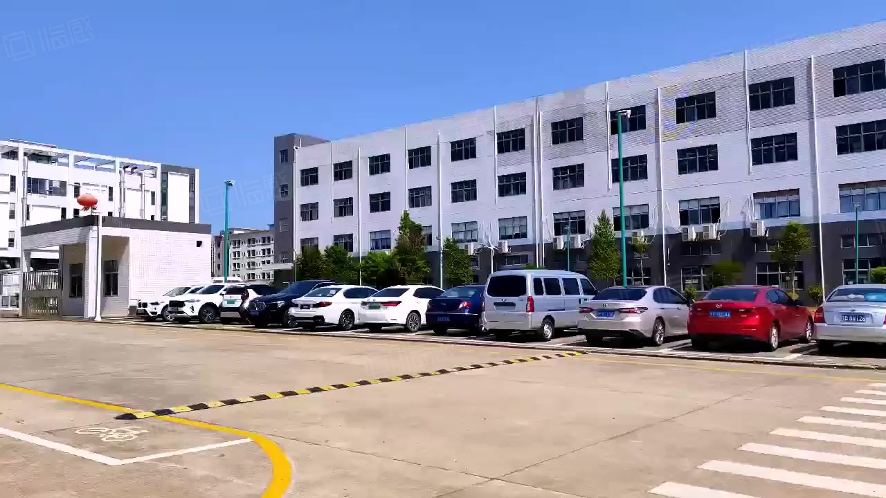 (出租) 6块出租惠阳镇隆楼上带精装修800平厂房出租实际面积原房东