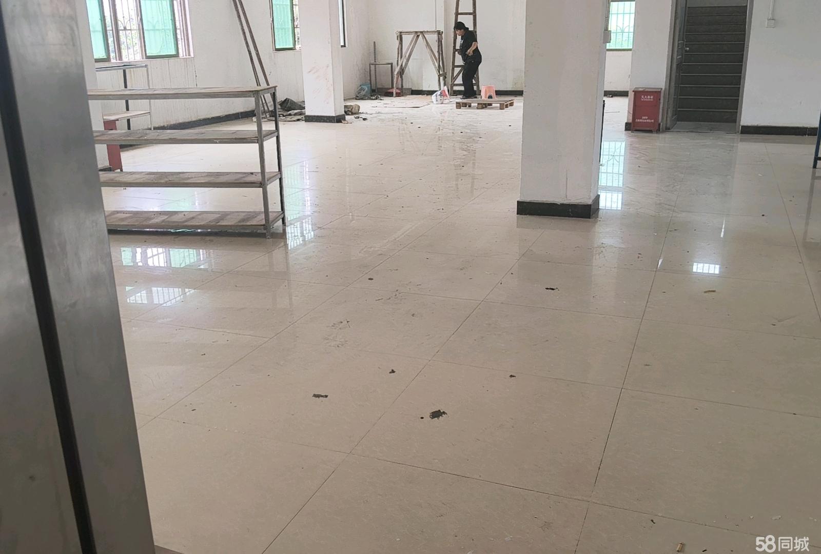 (出租) 个人厂房，适合小型加工，贸易办公室，一家六到十个人居住！