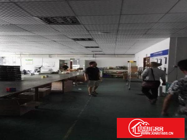 坪山六联新出楼上450平米厂房出租送宿舍