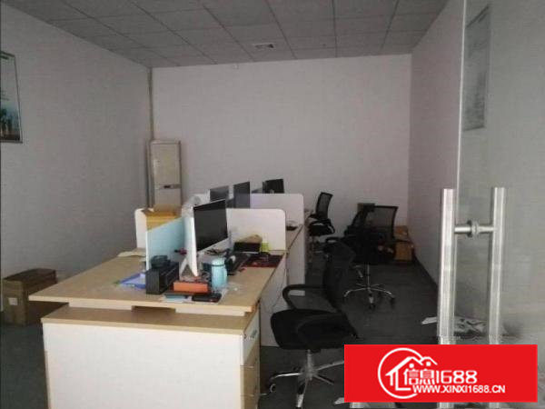 东方新出三楼1100平方厂房豪华办公室装修大气前台