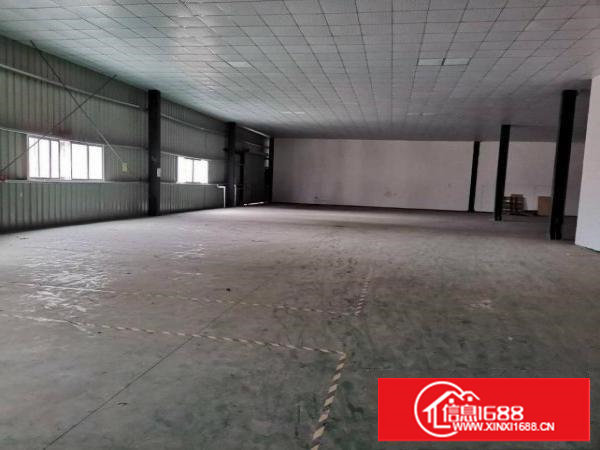 新空出楼上700平厂房出租，装修齐全，可随时拎包生产