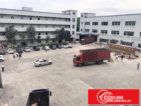 平湖富民工业区原房东厂房一二楼各1400平方招租！