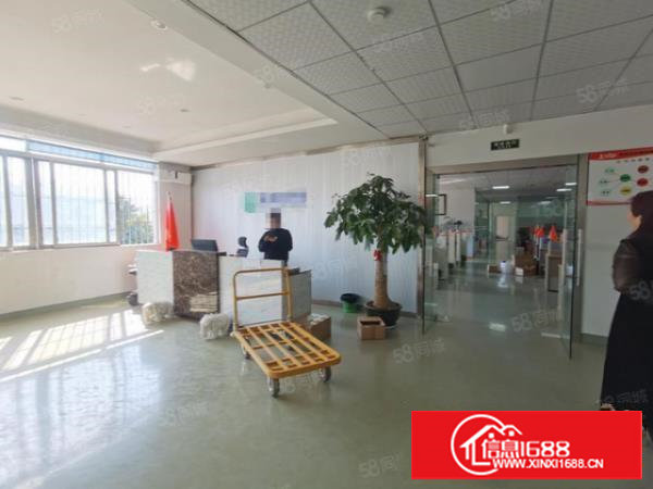 塘厦石鼓新空出楼上3000平，现成装修主线整租15元！采光好