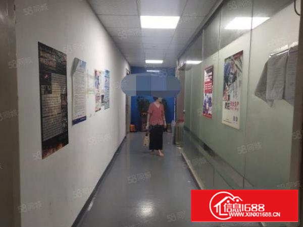 西乡，固戍，海滨新村整层带装修600平，有现成办公室。