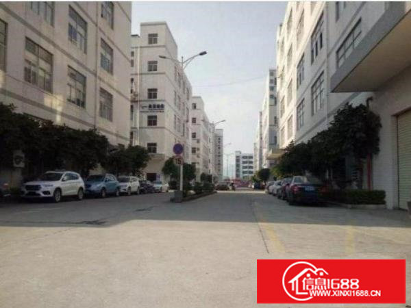 布吉吉华工业区楼上带豪华装修厂房1100平客货梯