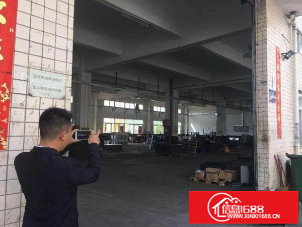 坪山碧岭水官高速附近原房东1，2楼2800平方。