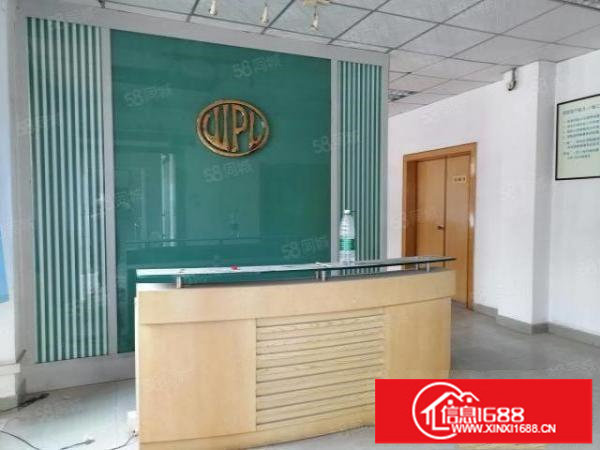 观澜新田市场附近新空出楼上带装修小面积450平厂房出租