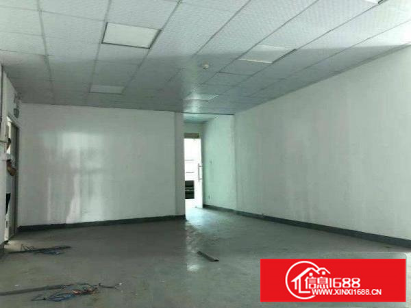 坪山深汕路口新出一楼500平米适合，加.工设备
