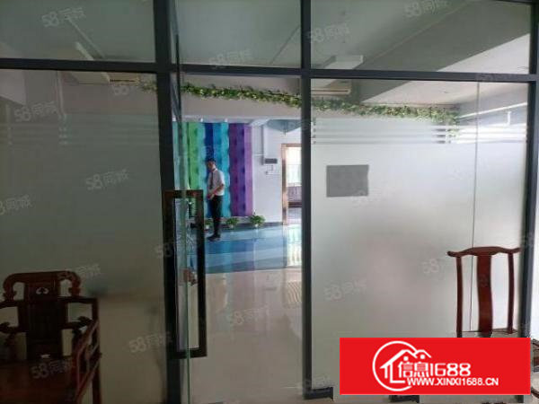 石岩应人石新出精装修办公室，豪华装修无转让费