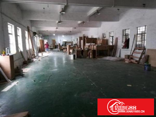 平湖鹅公岭独门独院三层共1800平可冻库食品配送