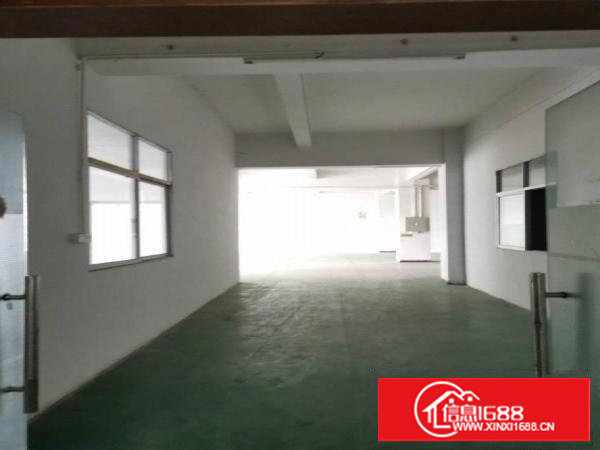 新安大桥附近新空出楼上带装修厂房
