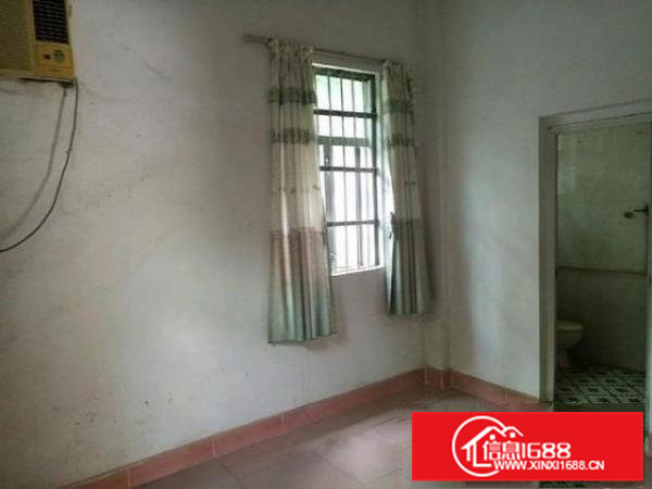 黄江镇田心村榕树头工业园一楼带门口厂房、仓库，可做加工