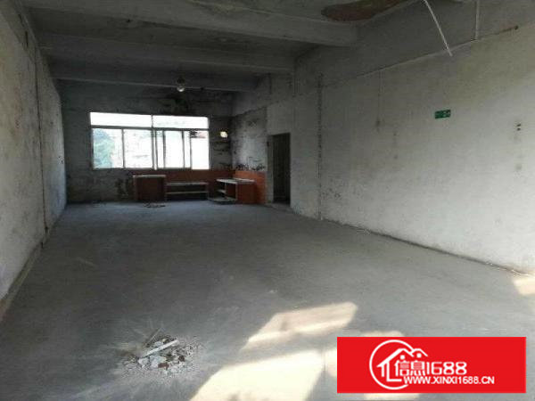 厦边楼上1880平 一楼铁皮210平厂房招租带货梯