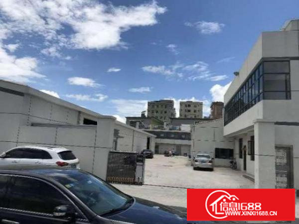 深圳坪山区石井，进门左边厂房1400平