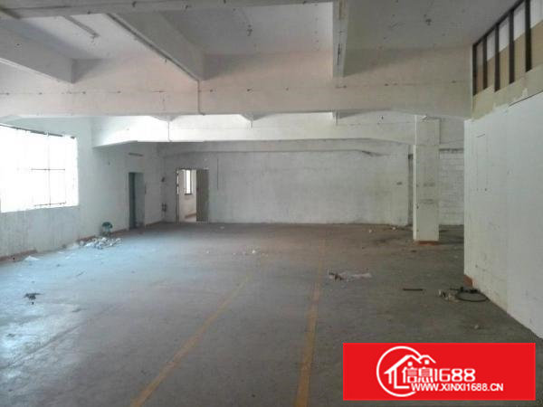 三楼带办公室电梯厂房680平米业主出租