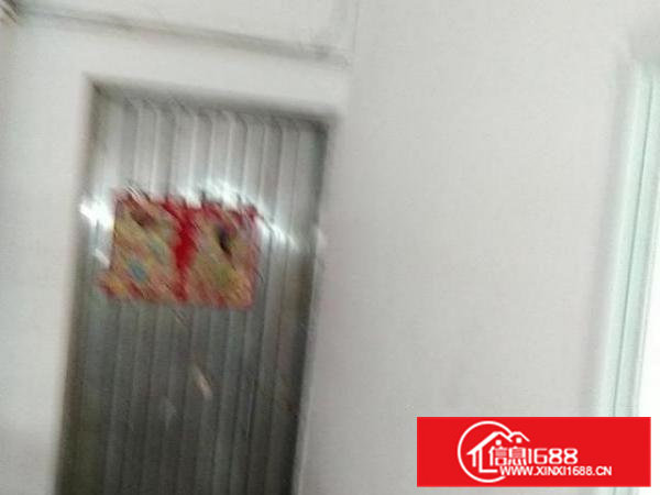 停车方便，水电齐全，办公室装修