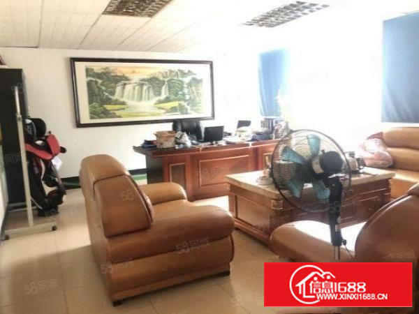 石岩塘头大道，楼上新出650平，带精装修厂房