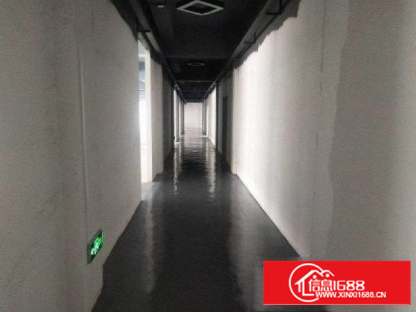 布吉丹竹头附近楼上200平米工贸型厂房出租