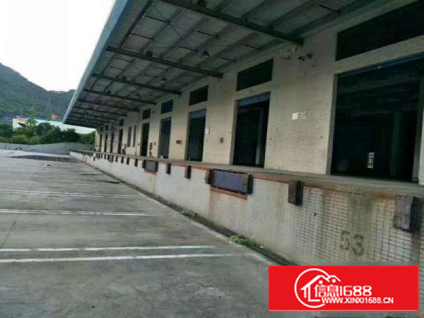 平湖鹅公岭工业区一楼钢构铁皮房1300平米出租