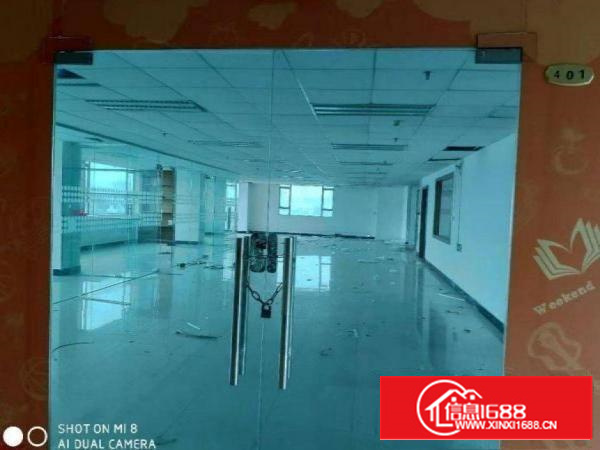 出租龙岗区横岗3楼精装厂房500平