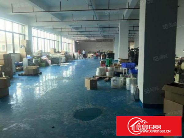 原房东标准厂房四楼出租面积2380平方，报价8元平方