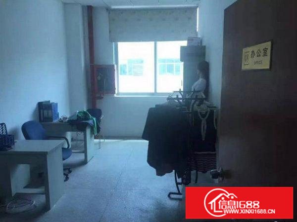 龙岗区坪地楼上350平米精装修厂房出租，有地坪漆