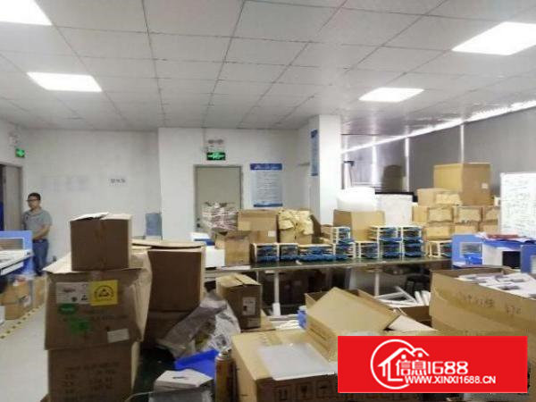 西乡固戍地铁口附近精装厂房300平米，价格实惠