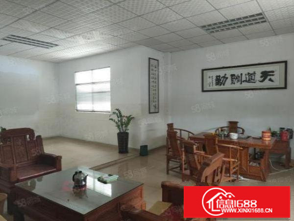 龙岗大道边上800平米，精装修办公室，价格还便宜