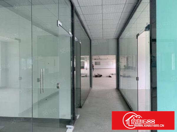 塘厦高速口新出2400平方带地坪漆装修办公室厂房出租