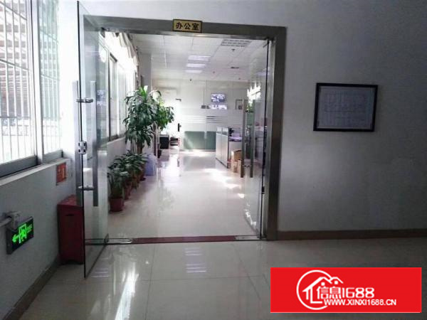 龙岗五联村委旁一楼1400平米独院厂房出租