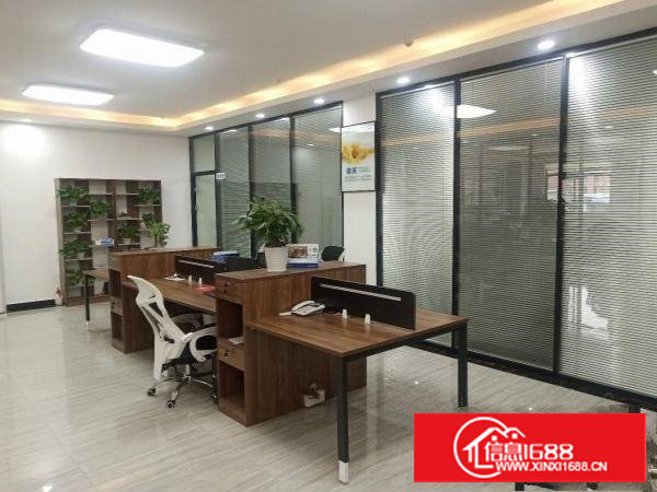 长安镇锦厦带豪华装修3楼1700平方火爆招租，无转让费