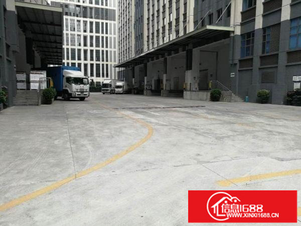 布吉下李朗红本带装修336平厂房出租无转让费