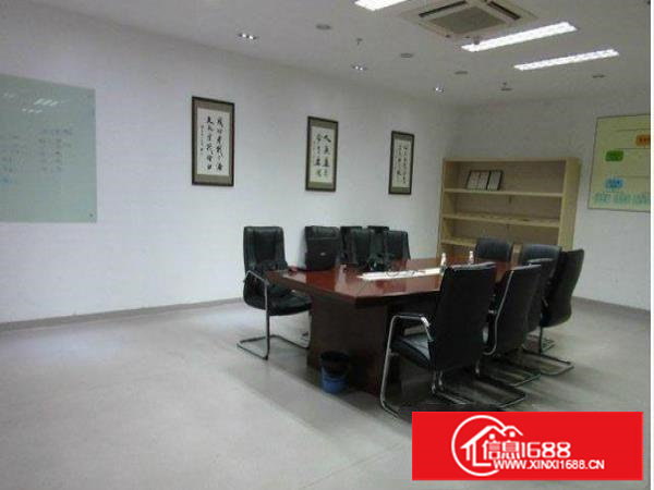 长安s358省道楼上1000平米带装修厂房出租