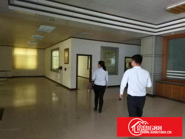 出租东莞周边清溪渔梁围标准厂房6300平方一楼6米高