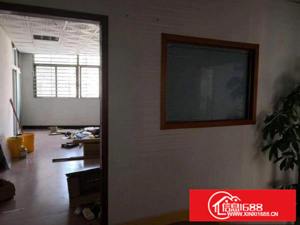 北栅整层300平方精装修厂房出租。