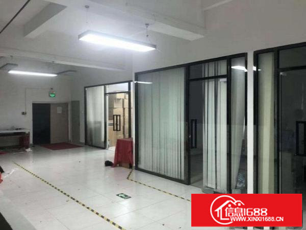 龙岗区横岗四联横空出世精装修服装厂带低价出租不需要转让费