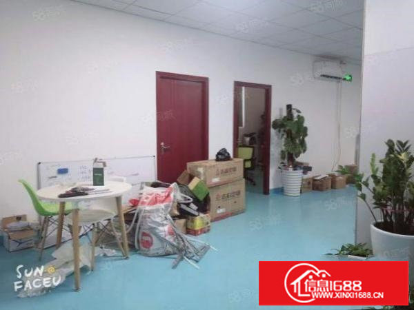 平湖华南城附近楼上700平方带装修厂房出租