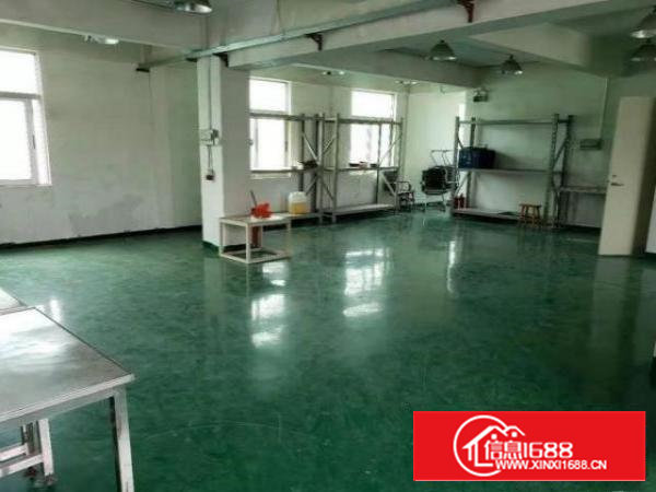 石岩料坑楼上精装修厂房500平方，水电齐全