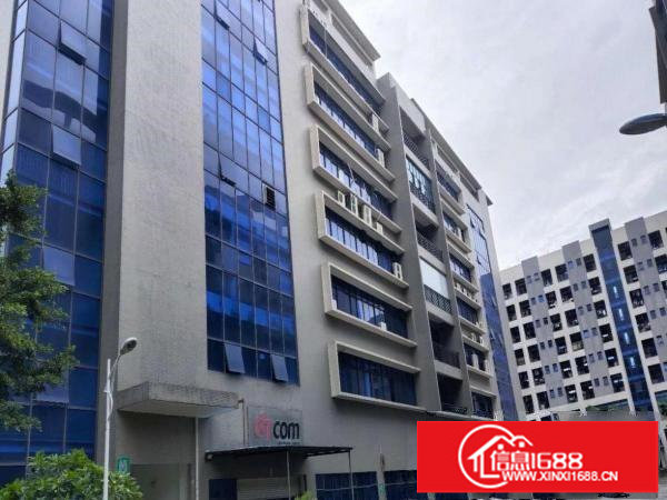 龙岗宝龙工业区原房东厂房二楼1300平方出租，有红本可分租