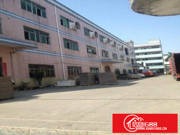 平湖中心小学附近三楼带电梯400平米17元出租