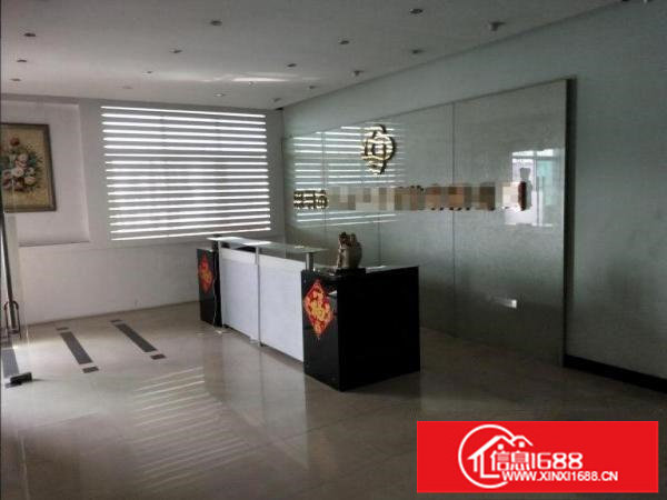 坂田第五园急租2楼450平米厂房，水电齐全