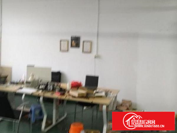 三相电40kw到位，整个区域墙面干净，三楼两个货梯