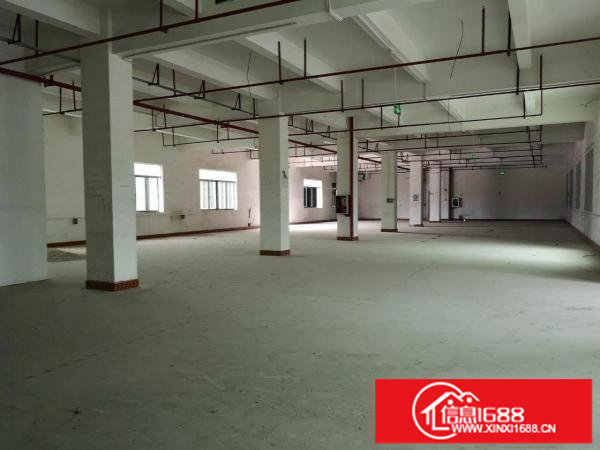 横岗大康新出1100平厂房,带消防喷淋,配3吨电梯,超大空地